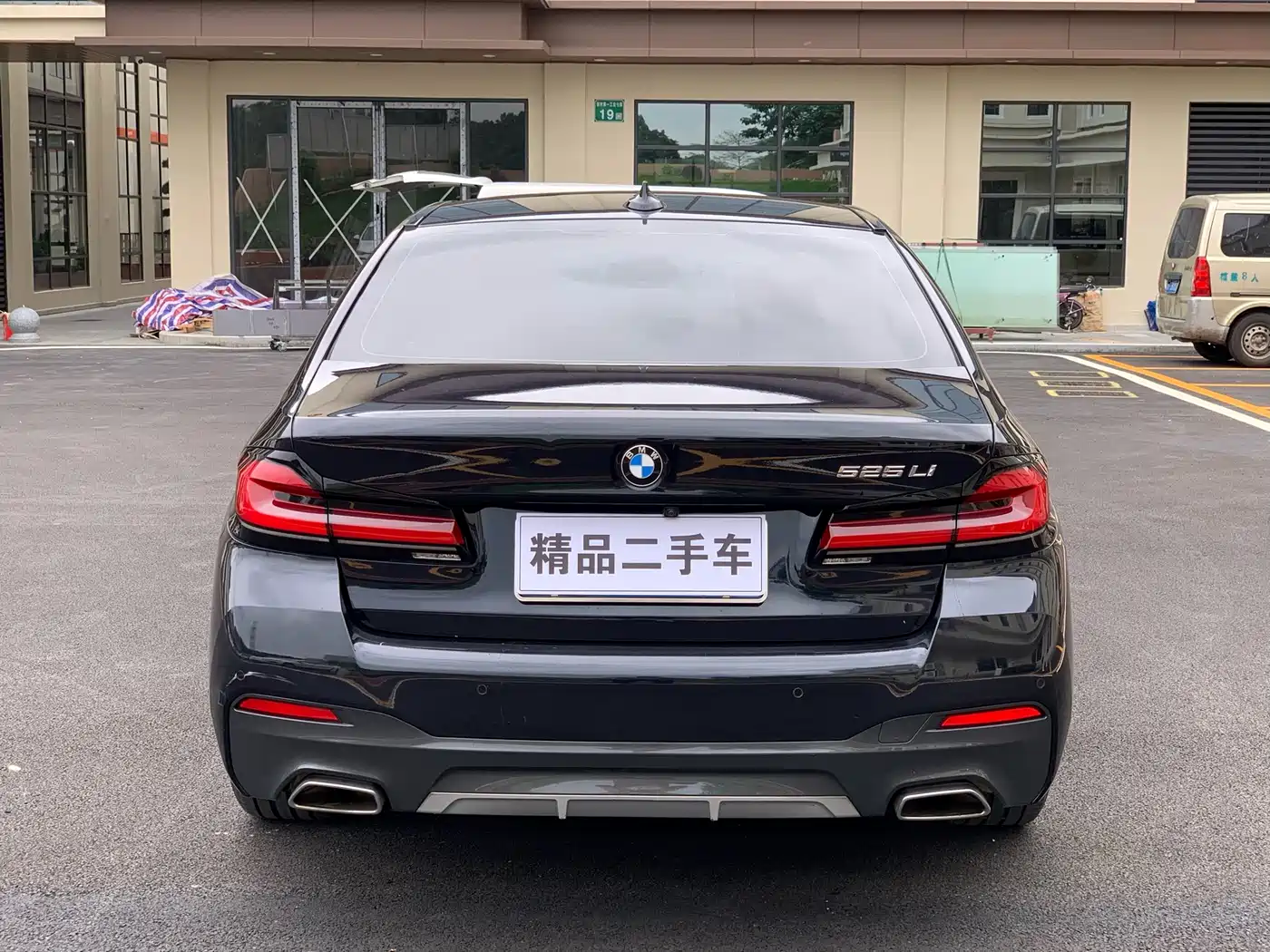 BMW 5 Series 2021 525Li M Sport Package фото 5
