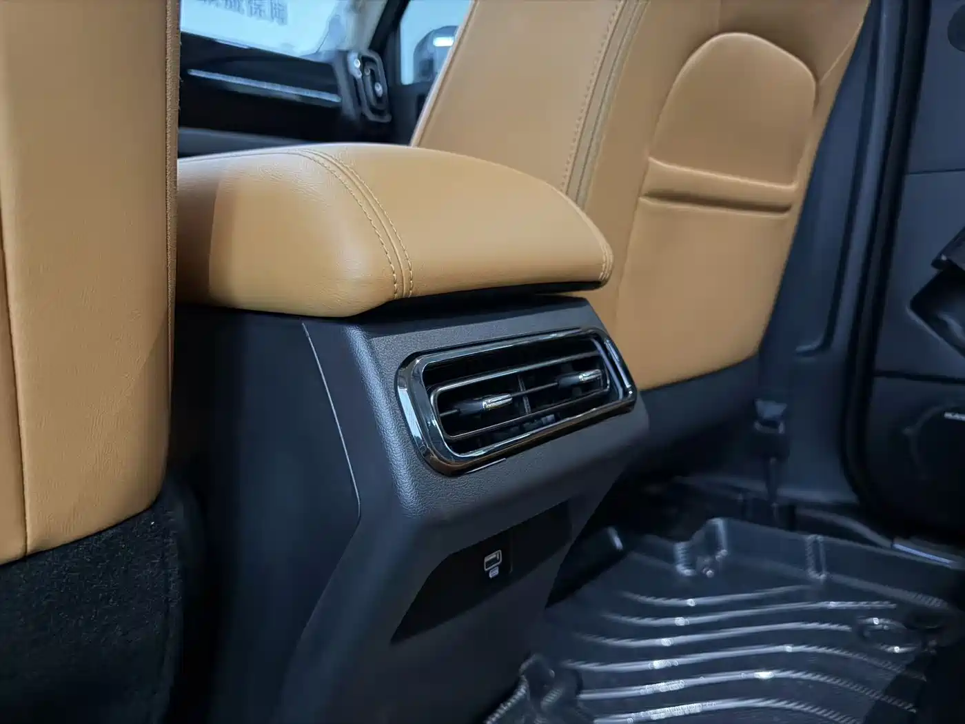Haval Meng Long NEV 2024 Hi4 145 Cross-country Edition фото 14