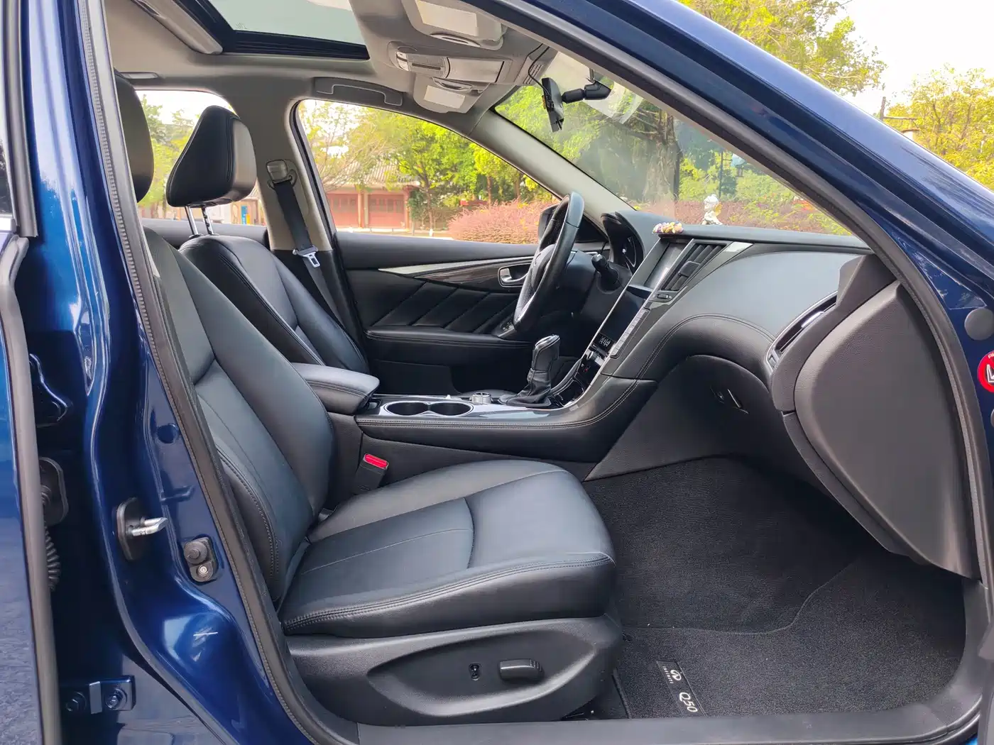 Infiniti Q50L 2019 2018 2.0T Comfort (China VI)