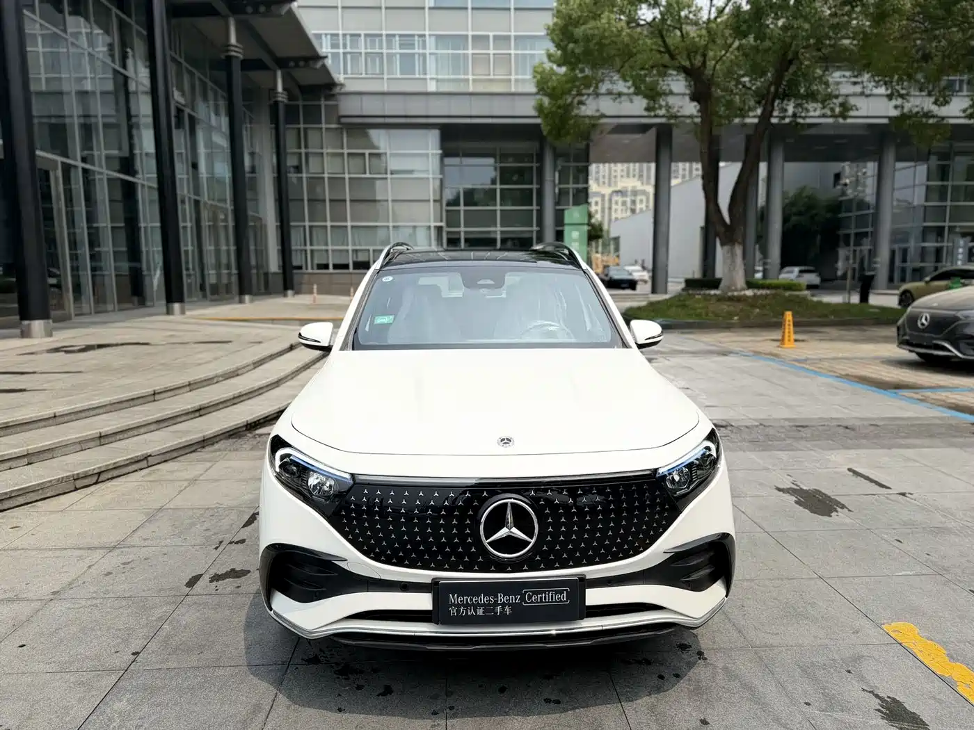 Mercedes-Benz EQB 2026 2025 EQB 260