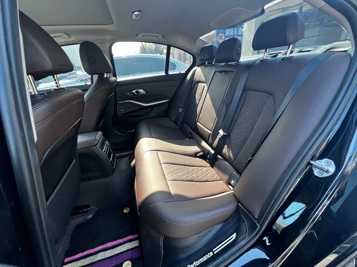 BMW 3 Series 2022 325i M Sport Shadow Edition фото 12