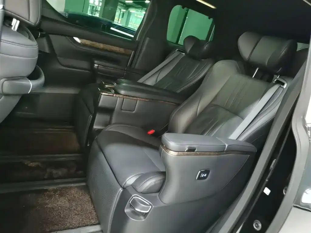 Toyota Vellfire 2023 Crown Hybrid 2.5L HV Ultimate фото 17