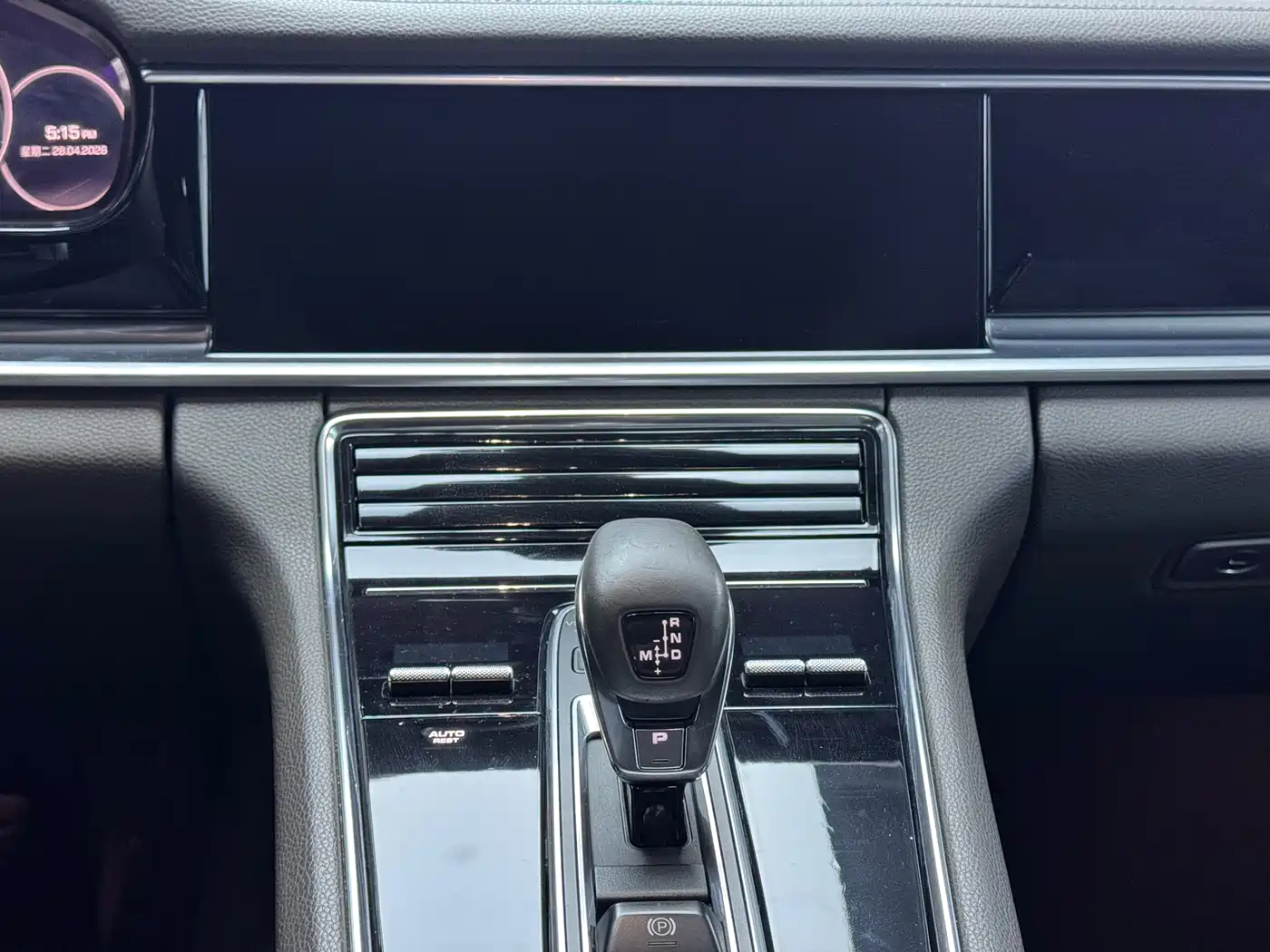 Porsche Panamera 2017 Panamera 3.0T фото 13