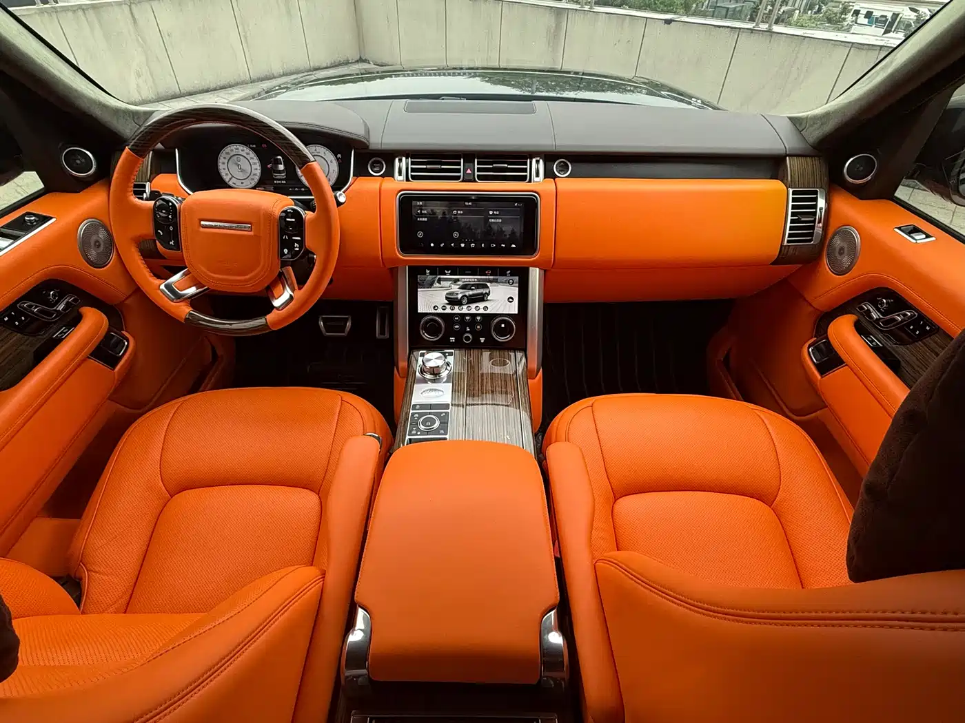 Land Rover Range Rover 2018 3.0 SC V6 Vogue Heritage Extended Edition фото 8