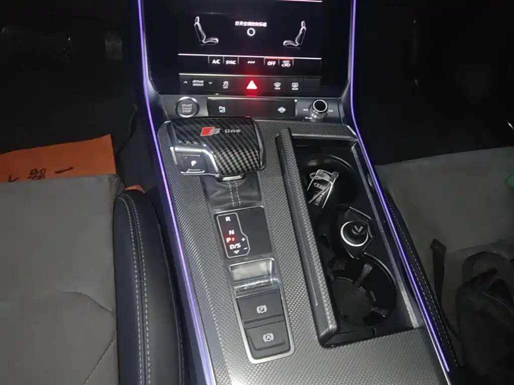 Audi A6L New Energy 2020 55 TFSI e quattro фото 14