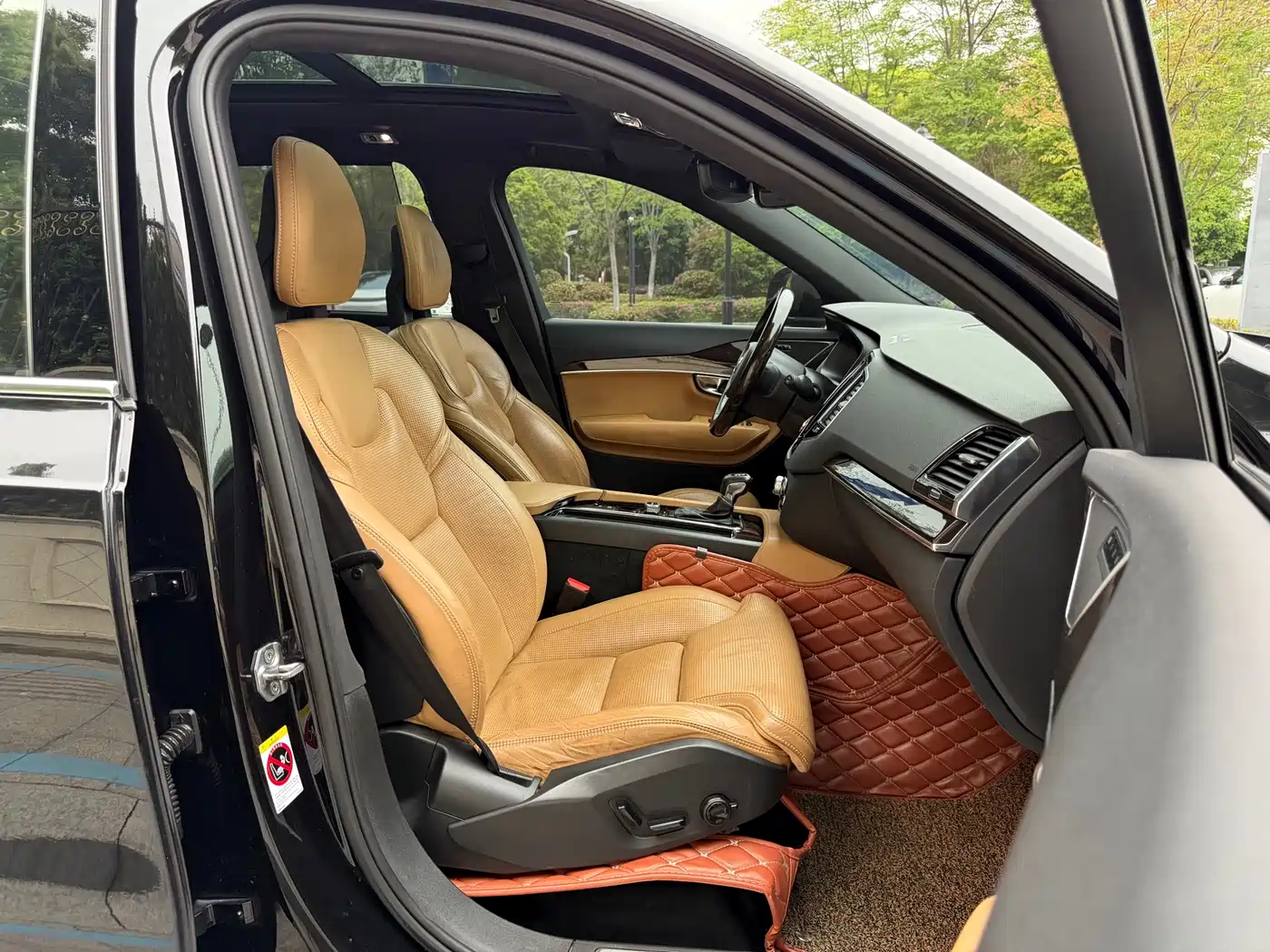Photo 14 - Volvo XC90