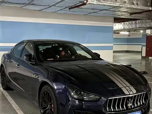 MASERATI GHIBLI
