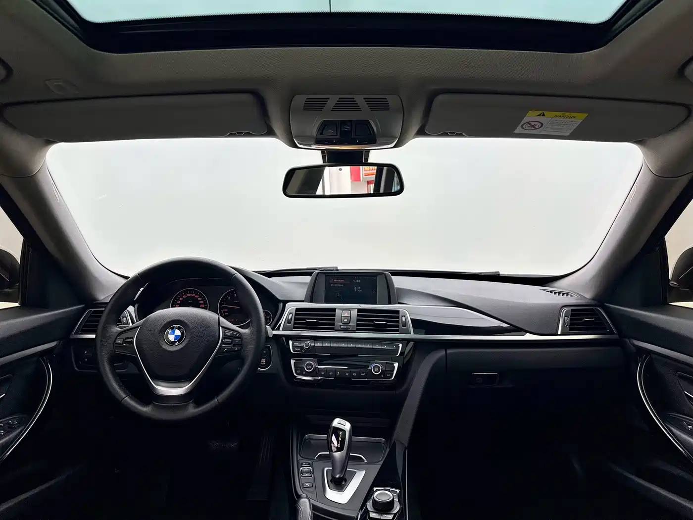 BMW 3 Series GT 2016 320i Fashion Style фото 8
