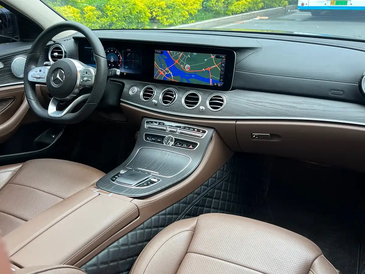 Mercedes-Benz E-Class 2020 Facelift E 300 L Sport Exclusive фото 6
