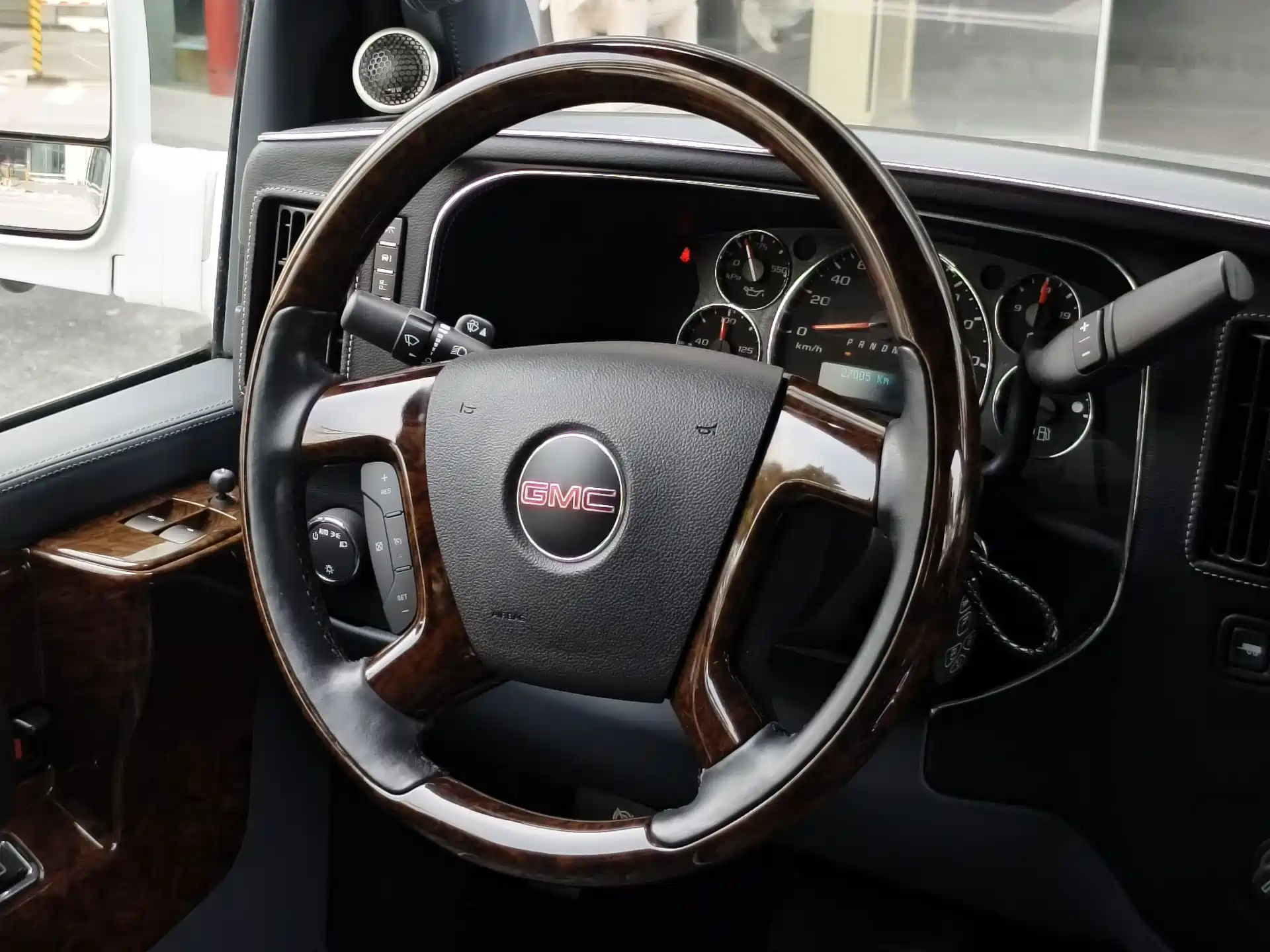 Фото 9 - GMC Savana