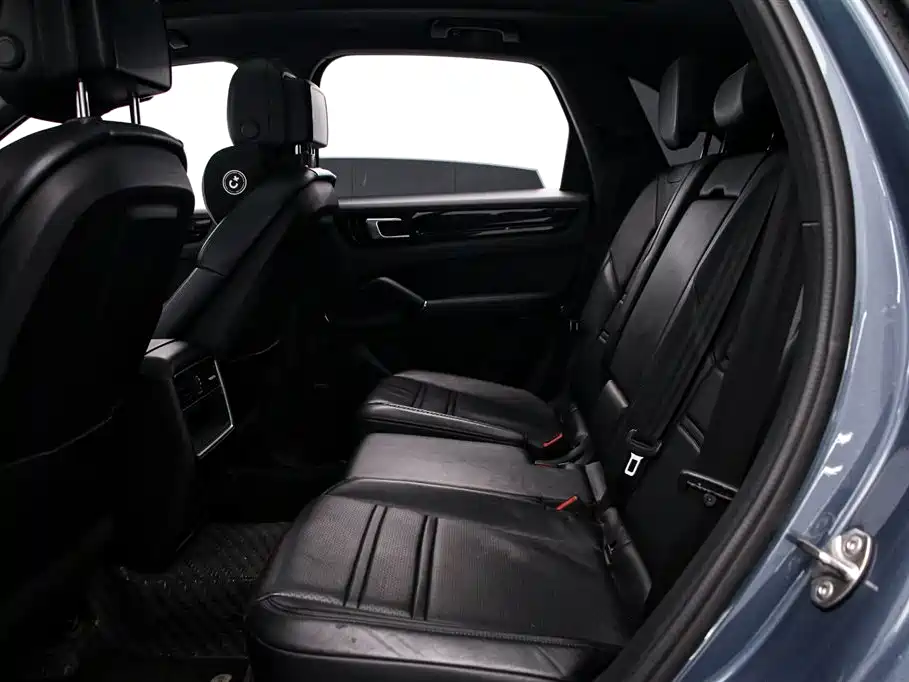 PORSCHE CAYENNE NEW ENERGY