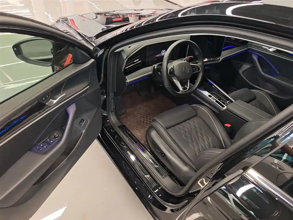 Volkswagen Magotan 2024 380TSI DSG Luxury Edition (Daimai Package) фото 16