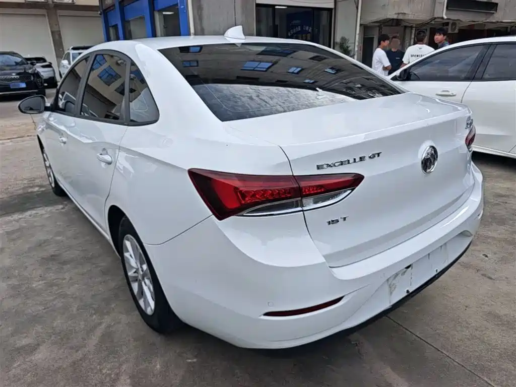 Buick Excelle 2019 15T DCT Progressive Type China VI фото 5