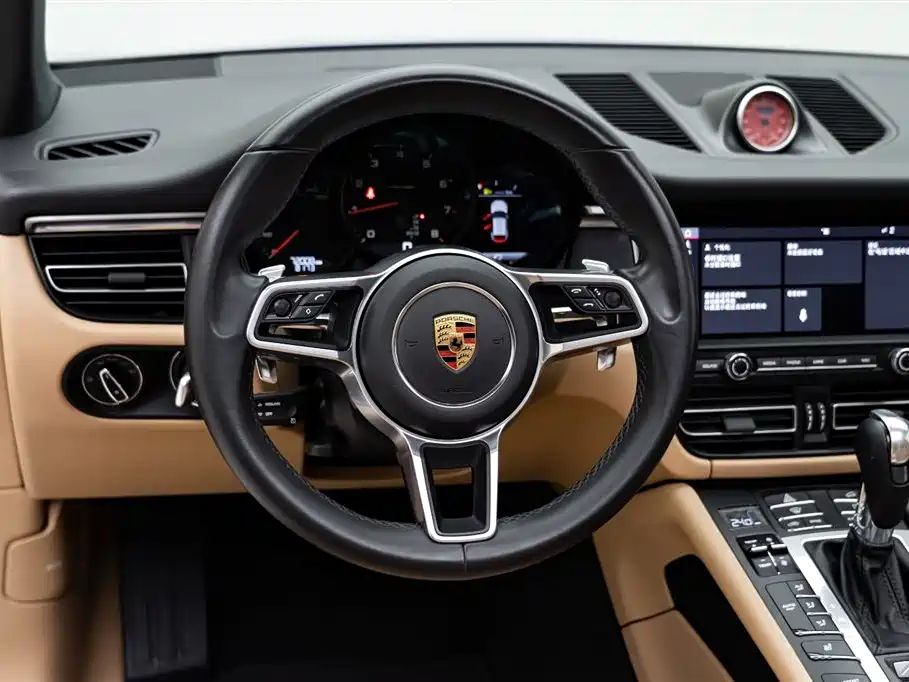 Porsche Macan 2018 Macan 2.0T фото 11