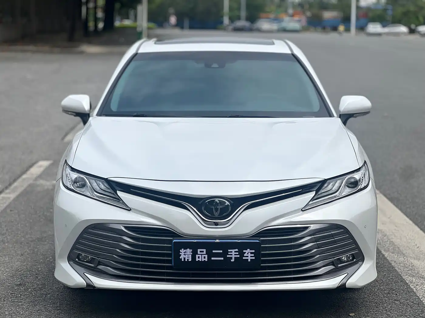 Toyota Camry 2018 2.0G Luxury Edition фото 2