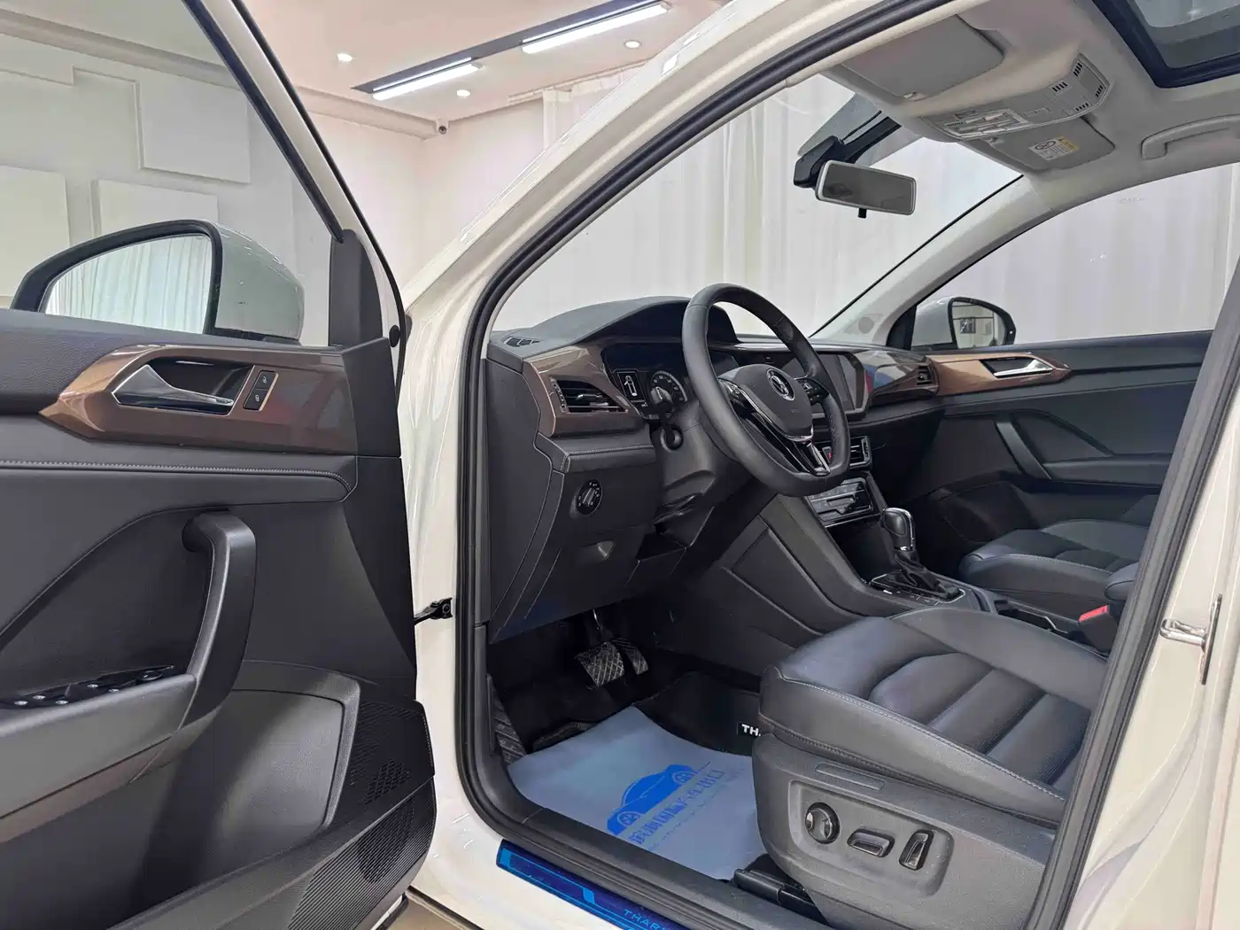 Volkswagen Tharu 2021 280TSI 2WD Luxury Plus фото 7