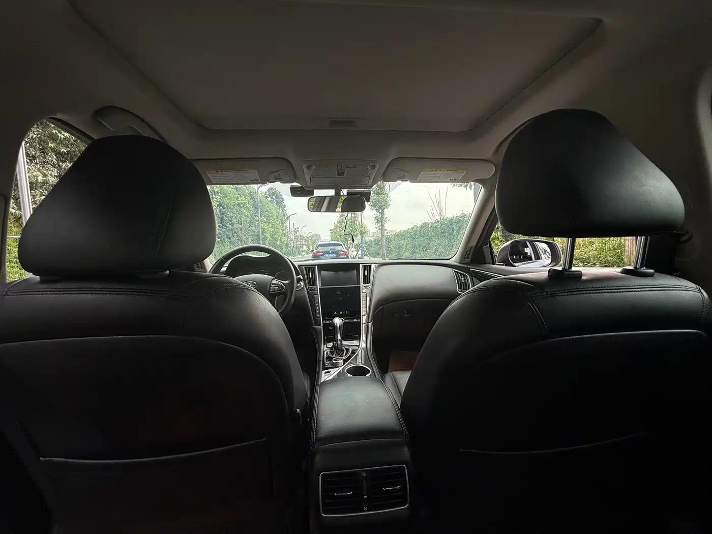 Infiniti Q50L 2016 2016 Model 2.0T Comfort Edition