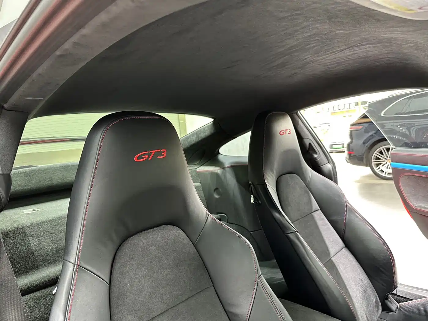 Porsche 911 2018 GT3 4.0L фото 10