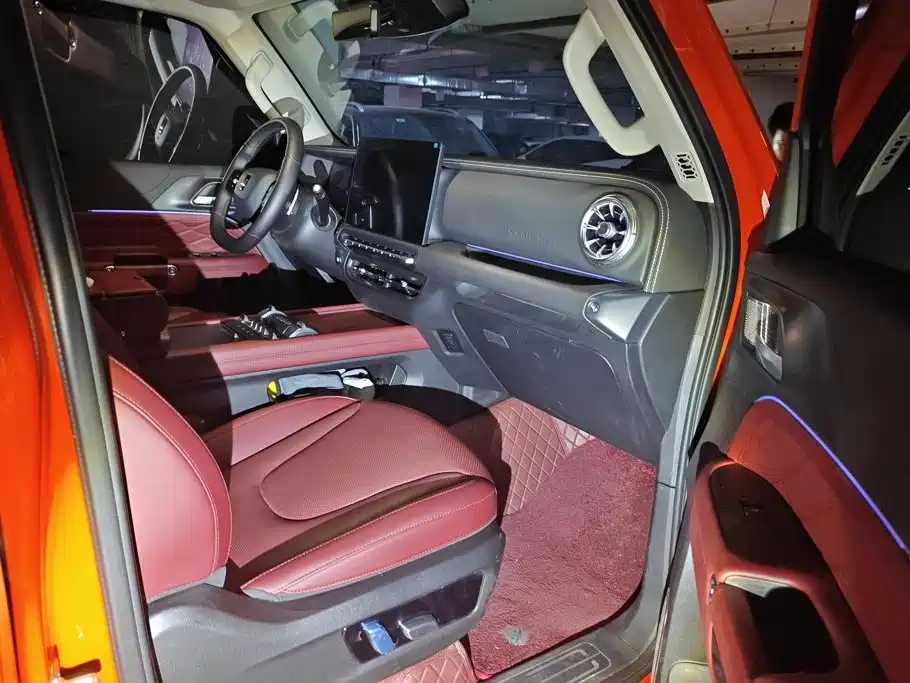 Tank 300 New Energy 2025 2025 Hi4-T