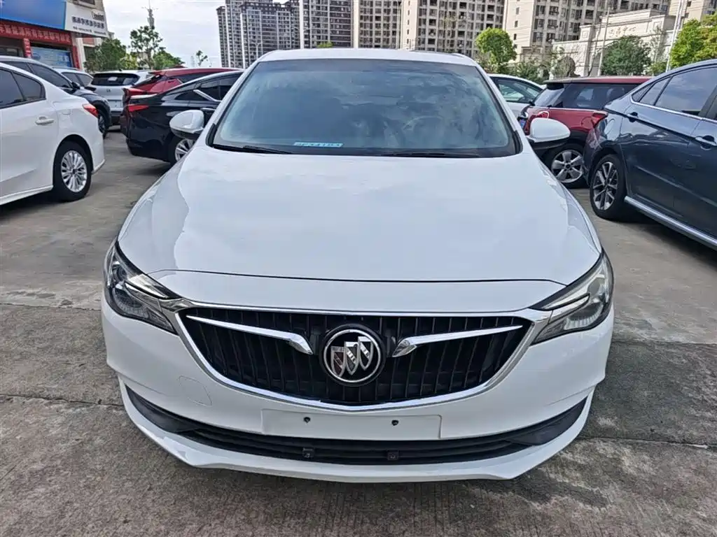 Buick Excelle 2019 15T DCT Progressive Type China VI фото 3