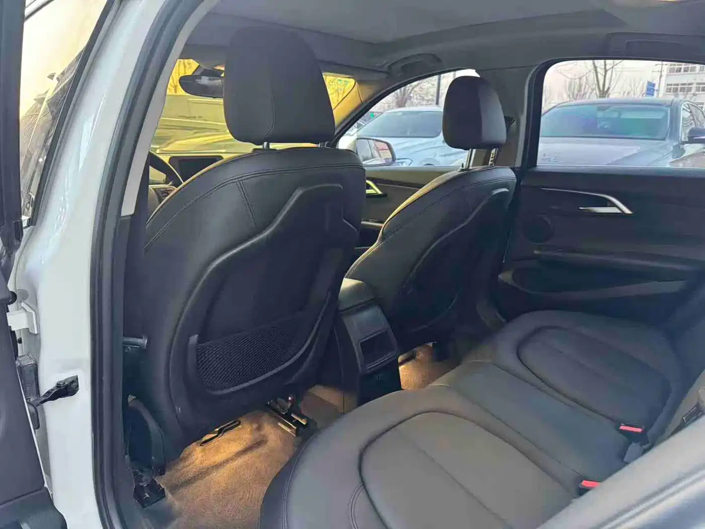 BMW 1 Series 2018 118i Sport Edition фото 6