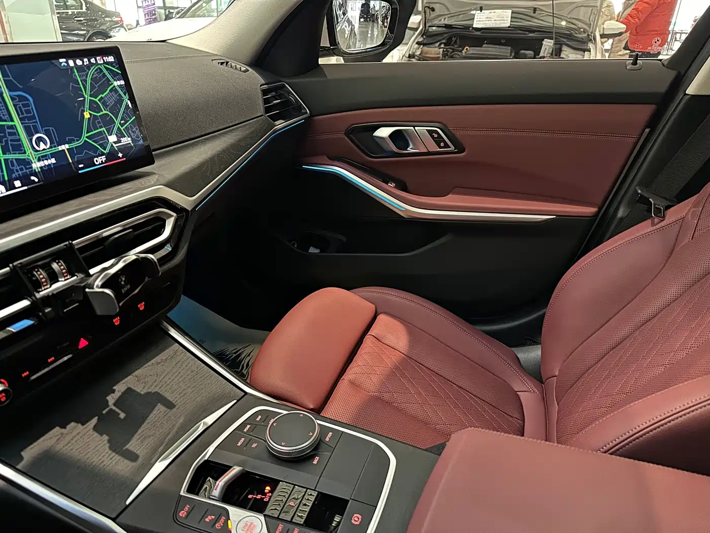 BMW 3 Series 2024 325i M Sport Package фото 6