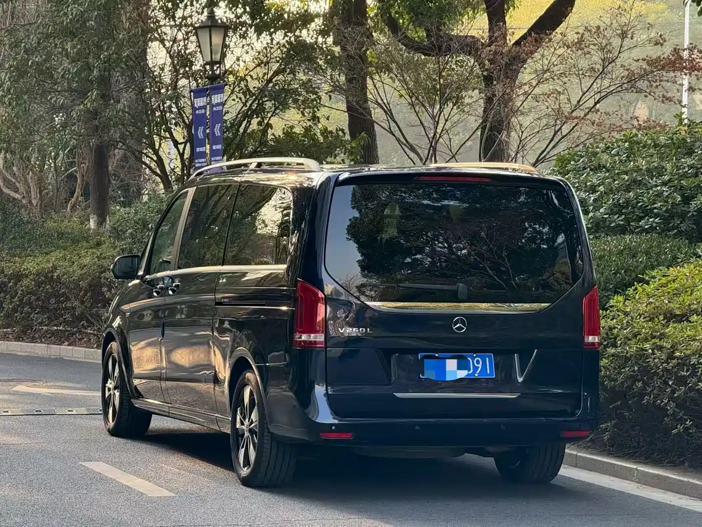 MERCEDES-BENZ V CLASS