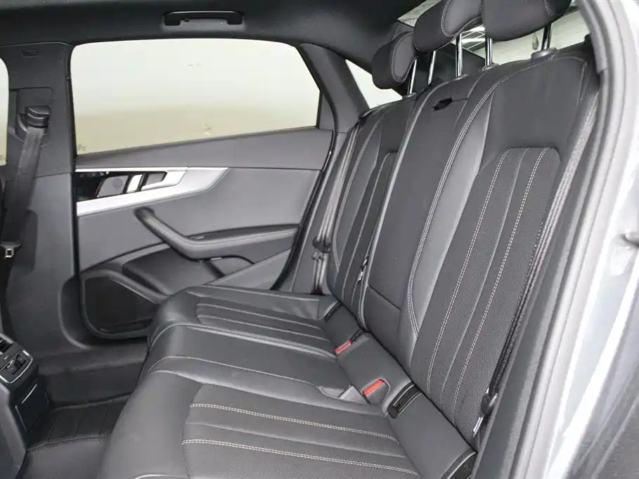 Audi A4L 2024 40 TFSI quattro RS Kit Speed Edition фото 11