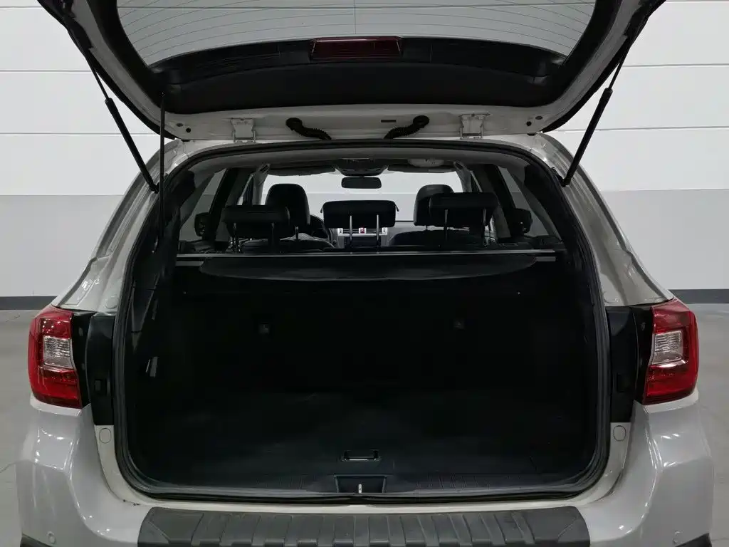 Subaru Outback 2015 2015 2.5i Luxury Navigation Edition