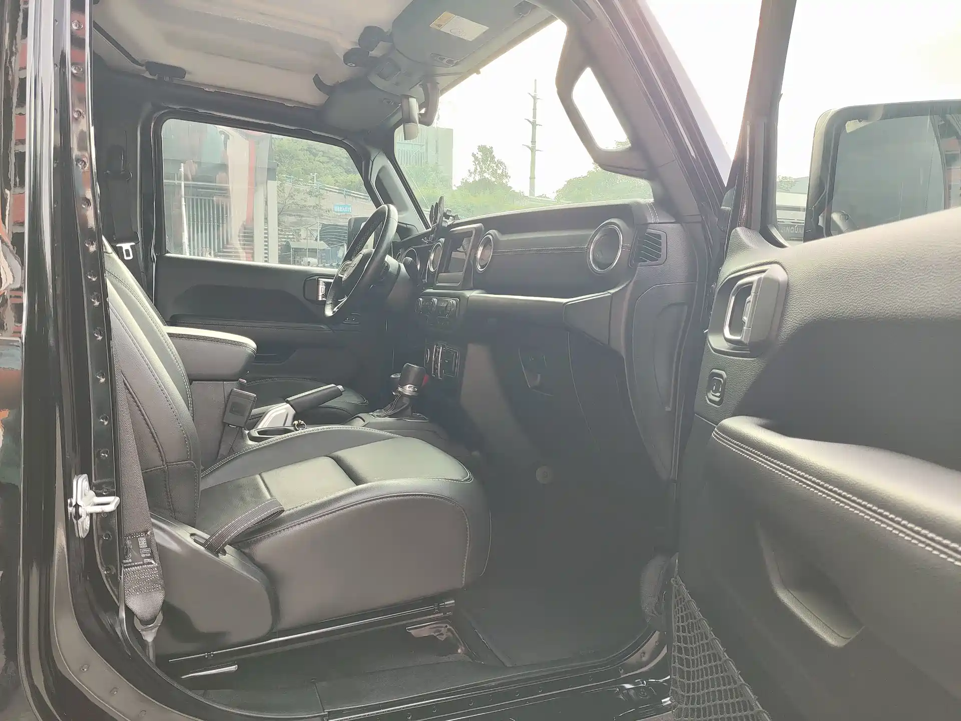 Фото 6 - Jeep Wrangler