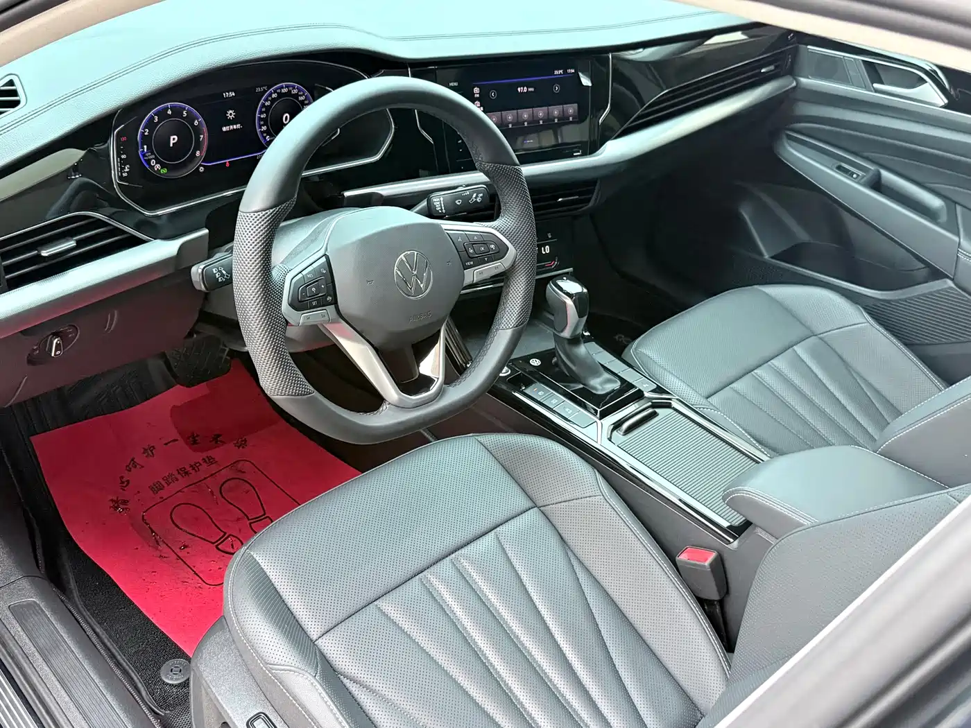 Volkswagen Passat 2025 Outstanding 380TSI Starlight Dragon Soaring Edition фото 4