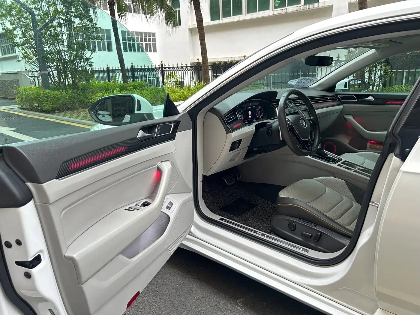 Volkswagen FAW-Volkswagen CC 2019 380TSI Glamour Edition China V фото 8