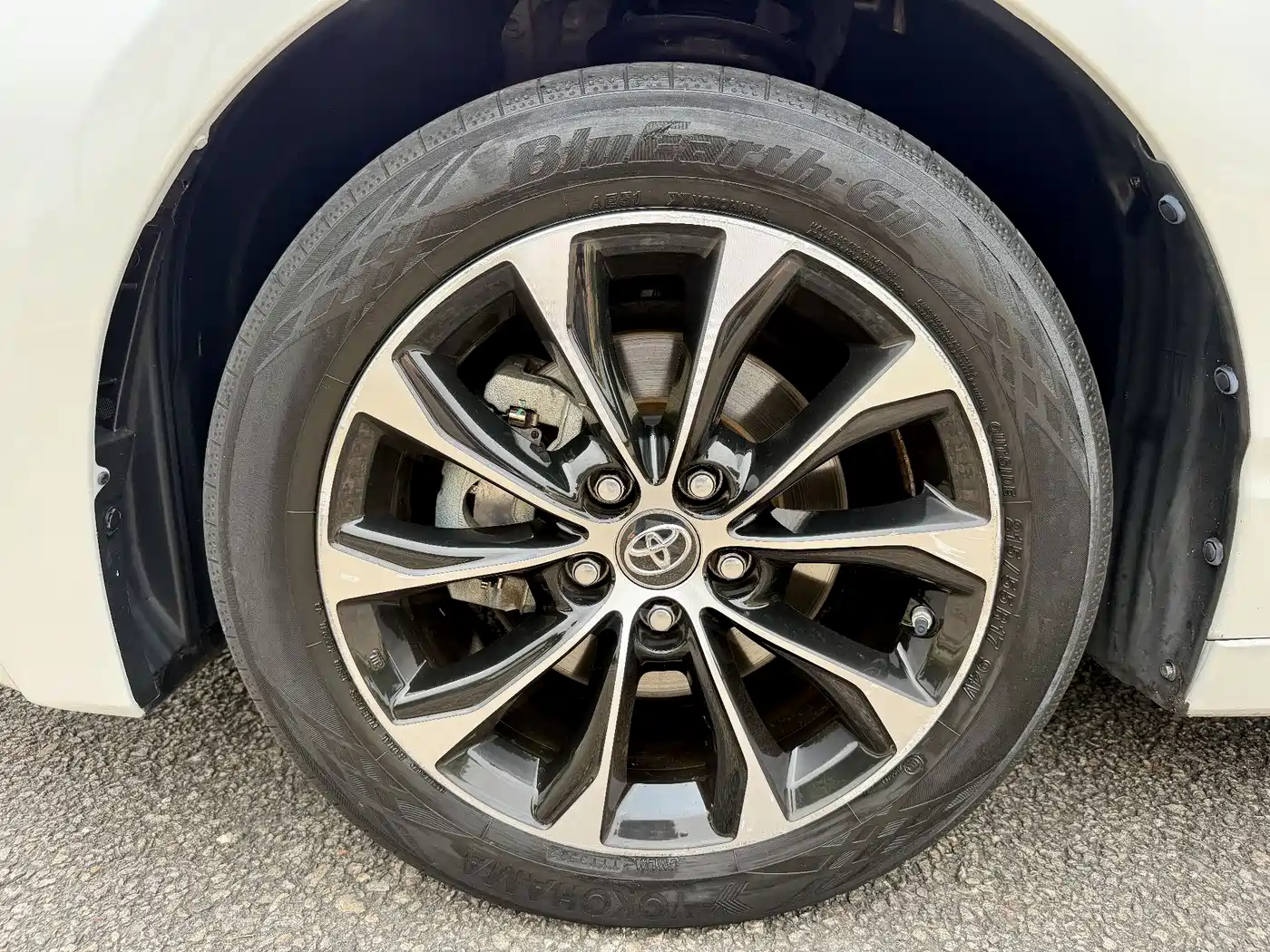 Toyota Avalon 2022 Hybrid 2.5L Luxury Edition фото 33