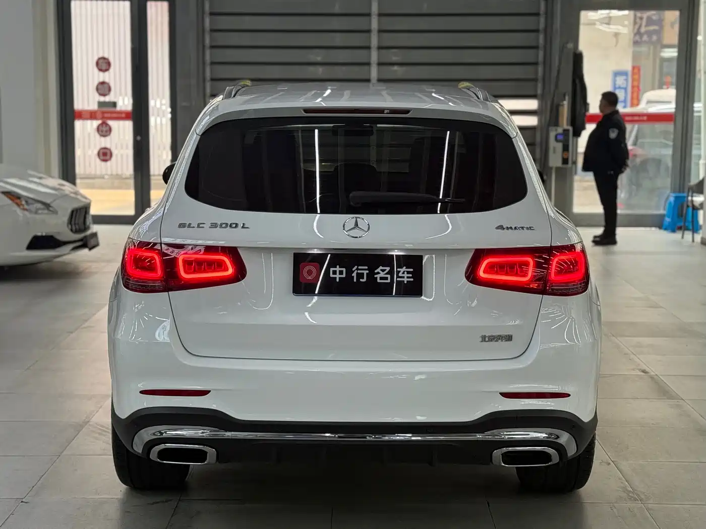 MERCEDES-BENZ GLC