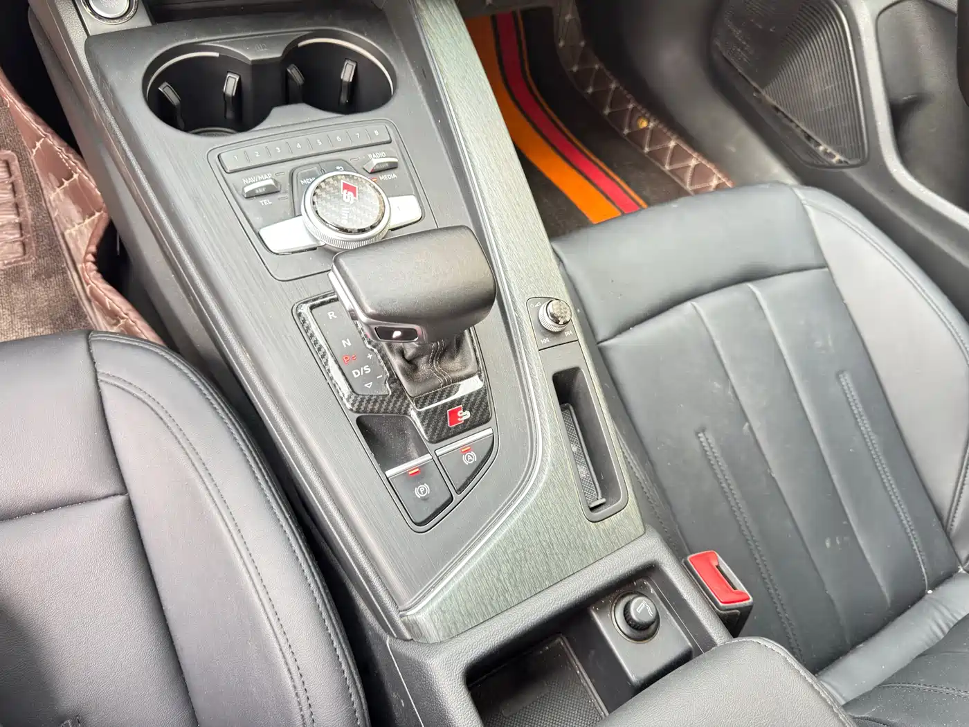 Audi A4L 2017 40 TFSI Style Edition фото 12