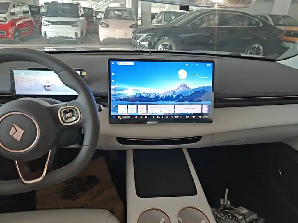 Baojun Enjoyment 2026 2025 Plug-in Hybrid 140km Standard Edition