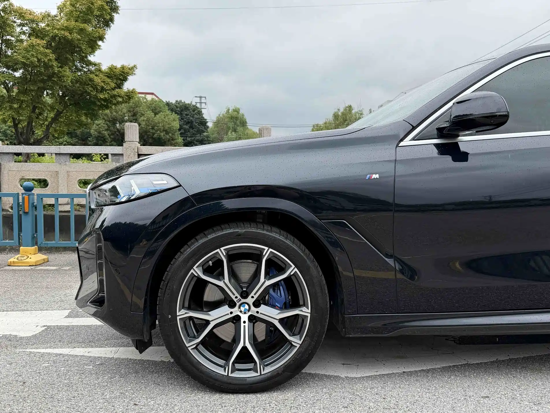 Фото 23 - BMW X6