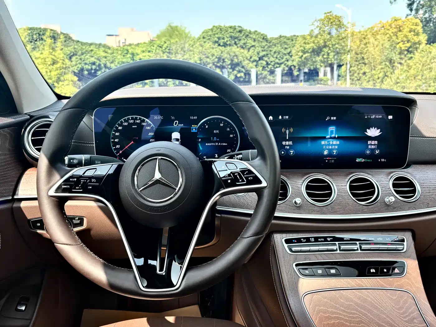 MERCEDES-BENZ E CLASS