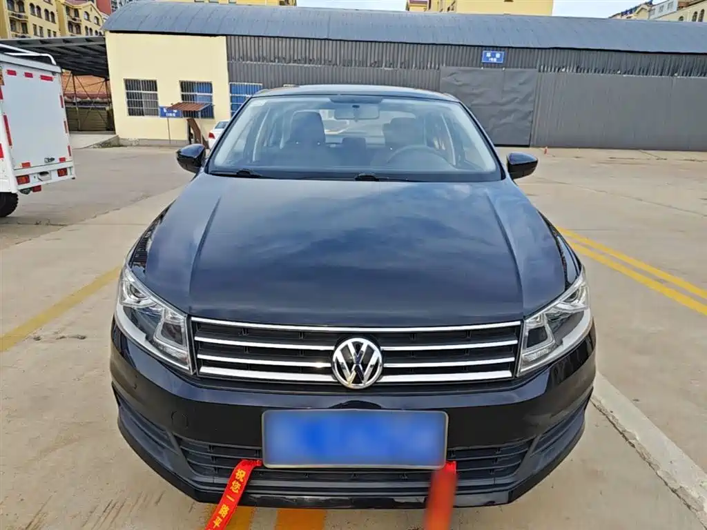 Volkswagen Santana 2016 1.6L Manual Trend Edition фото 3