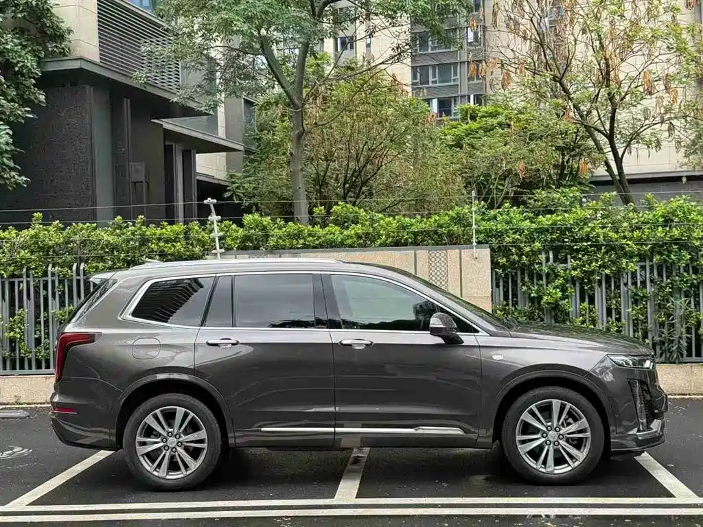 Cadillac XT6 2020 28T 6-Seater 4WD Luxury Model фото 4