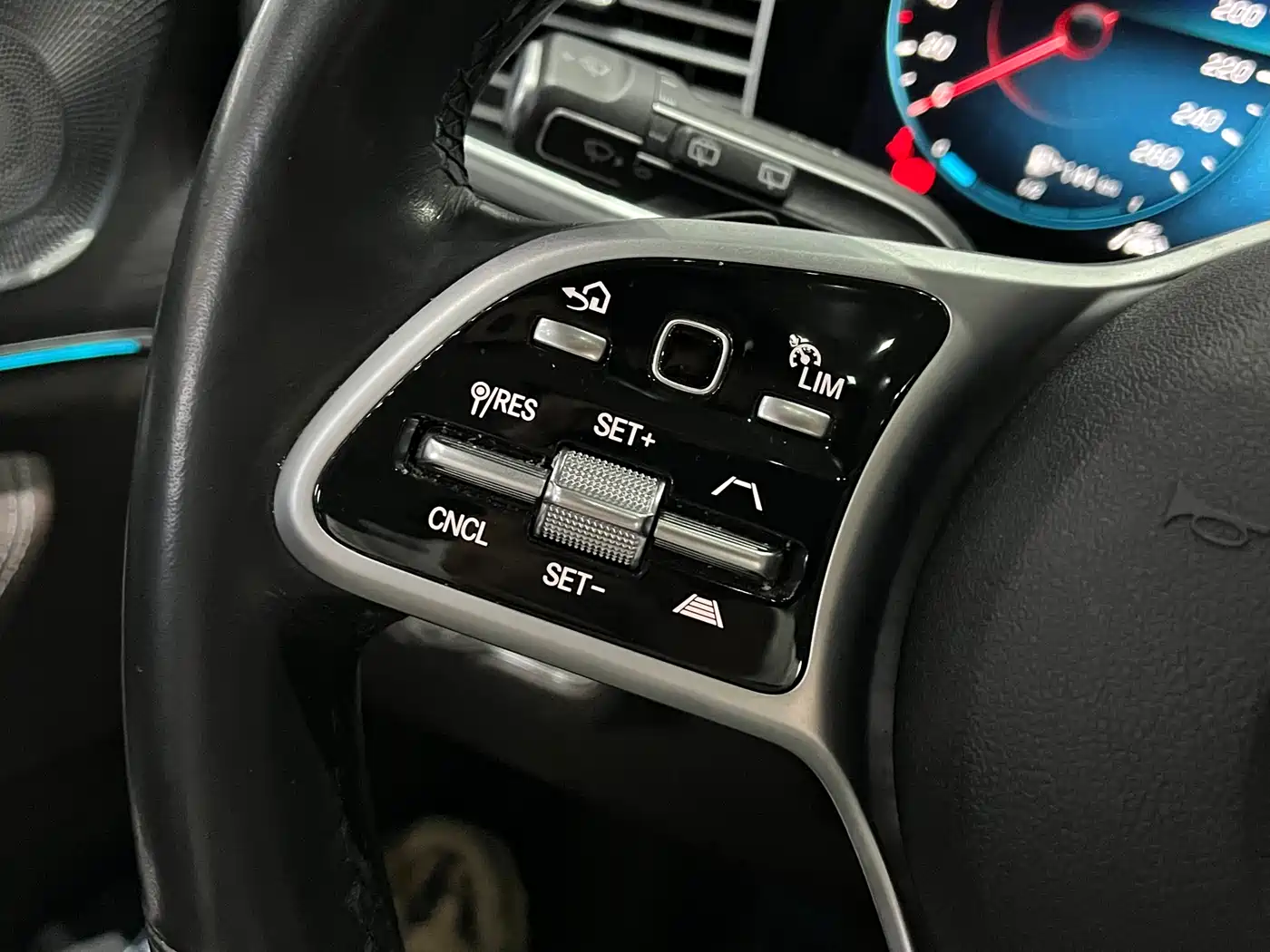 Mercedes-Benz GLE 2021 GLE 450 4MATIC Luxury фото 19