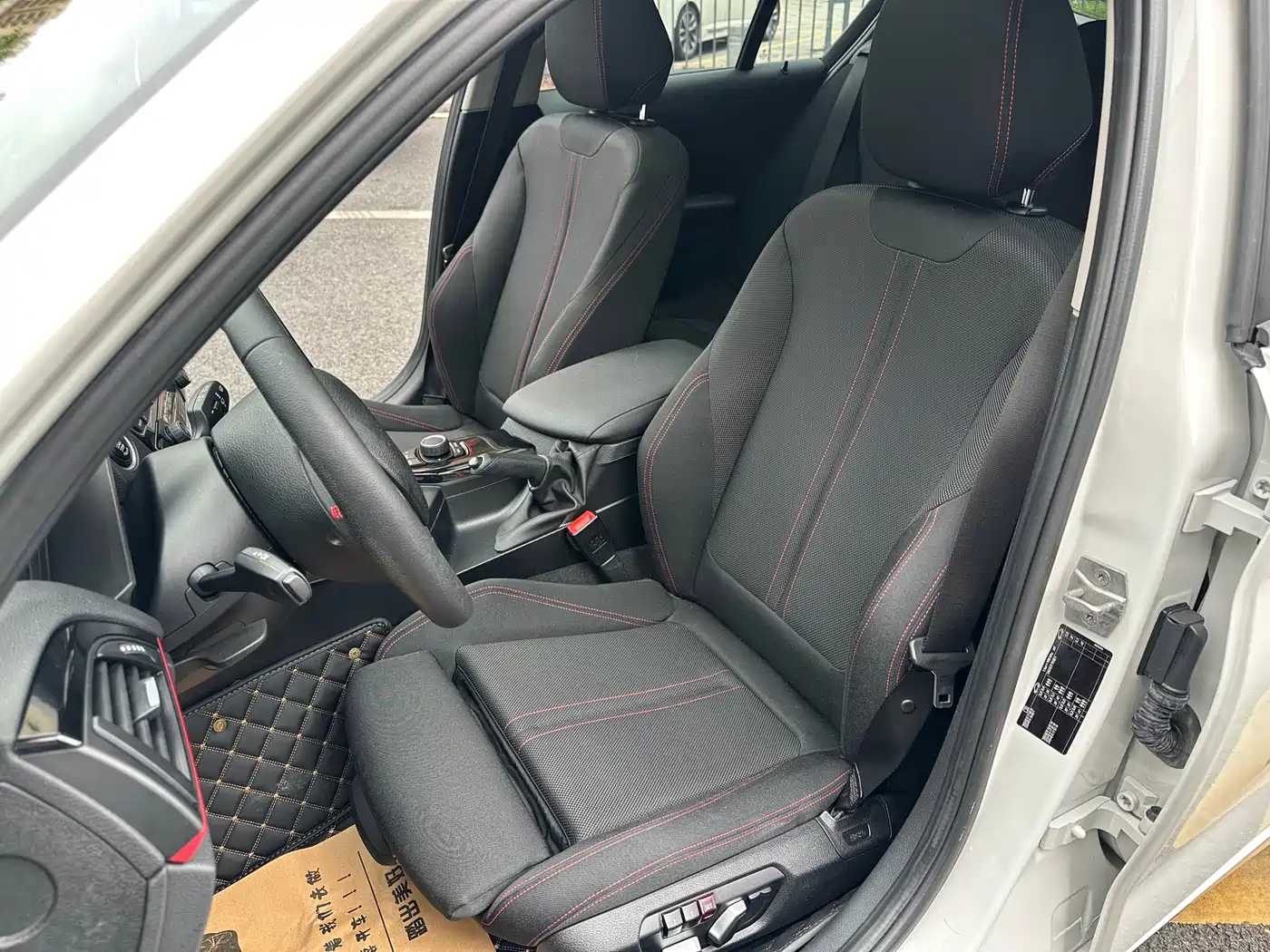 BMW 1 Series (Import) 2016 120i Sport Design Package фото 18