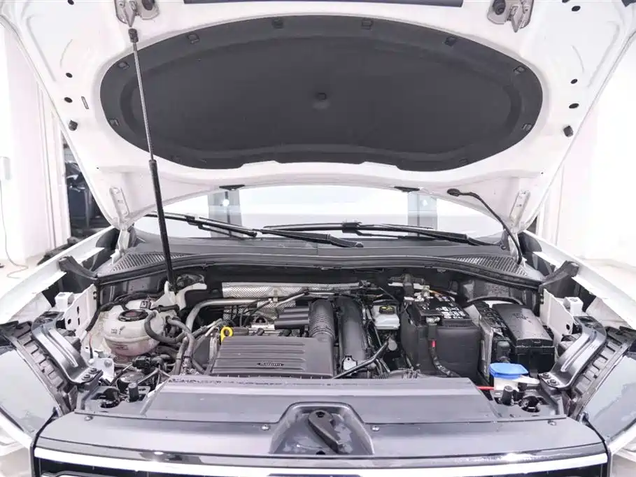 Volkswagen Tayron 2022 280TSI 2WD Luxury Smart Connect Edition фото 15