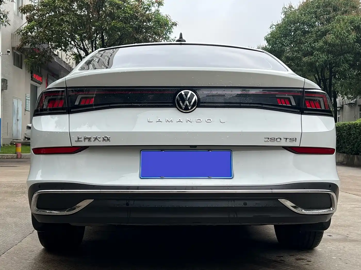 Photo 4 - Volkswagen Lamando