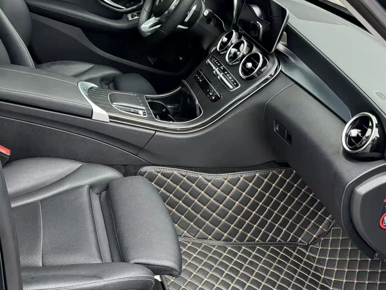Mercedes-Benz C-Class 2020 Facelift C 260 L Sport фото 6