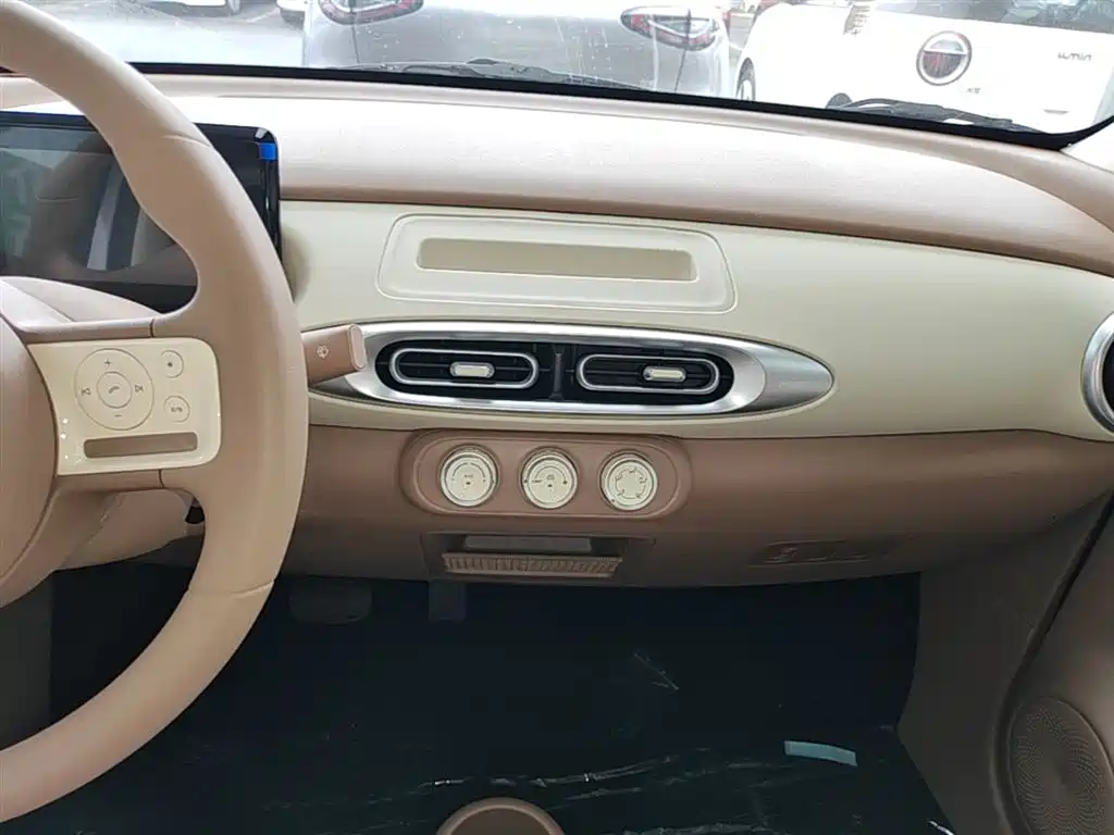 Wuling Motors Hongguang MINIEV 2026 2025 4-Door Advanced