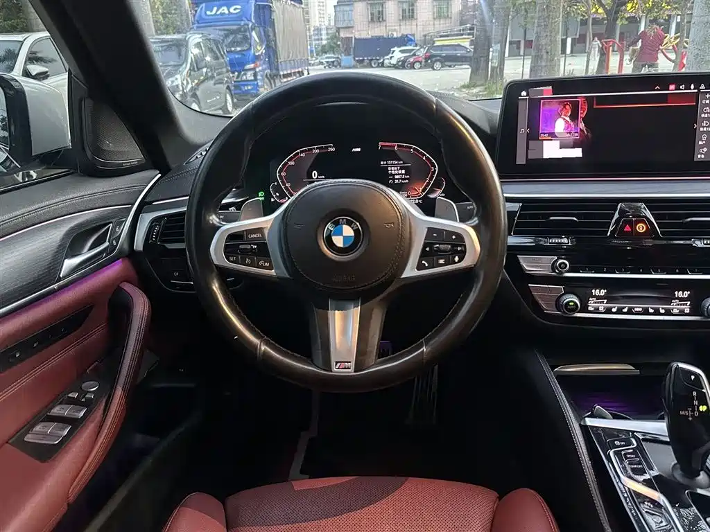 BMW 5 Series 2021 530Li Premium M Sport Package фото 4