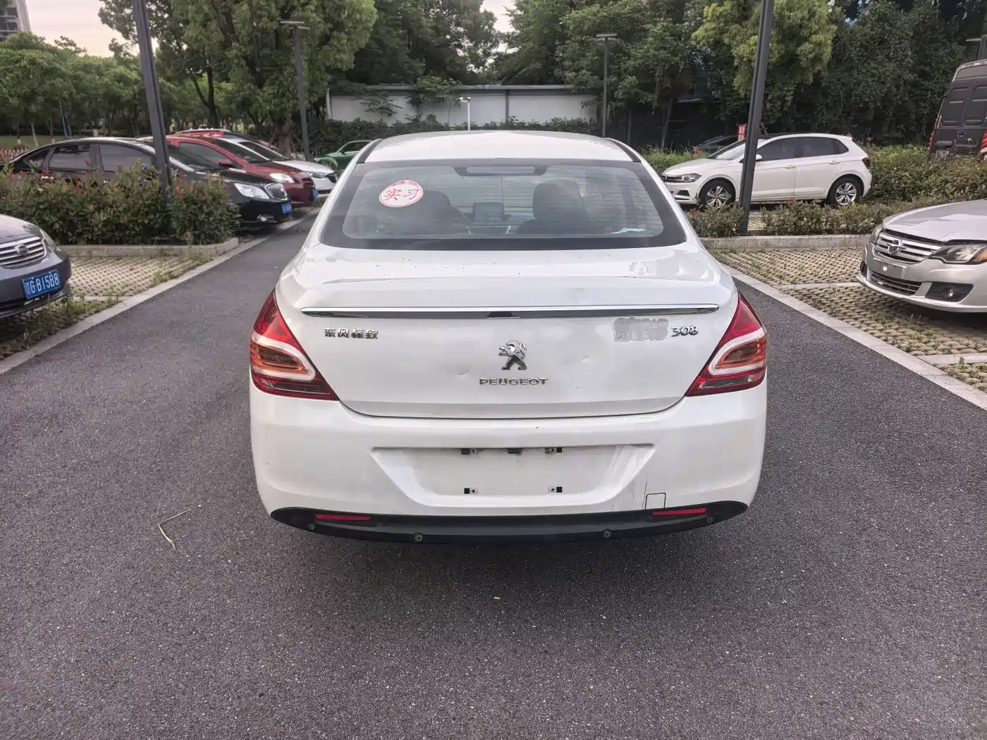 Peugeot 308 2014 Model Joy Edition Classic 1.6L Automatic Trend Style фото 5