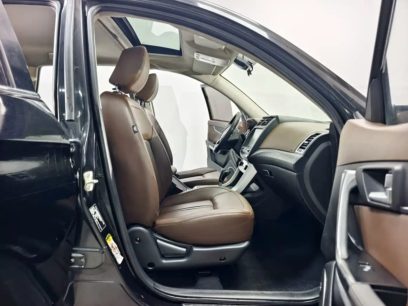 Landwind X5 2017 2016 Plus 2.0T Automatic Leadership Edition