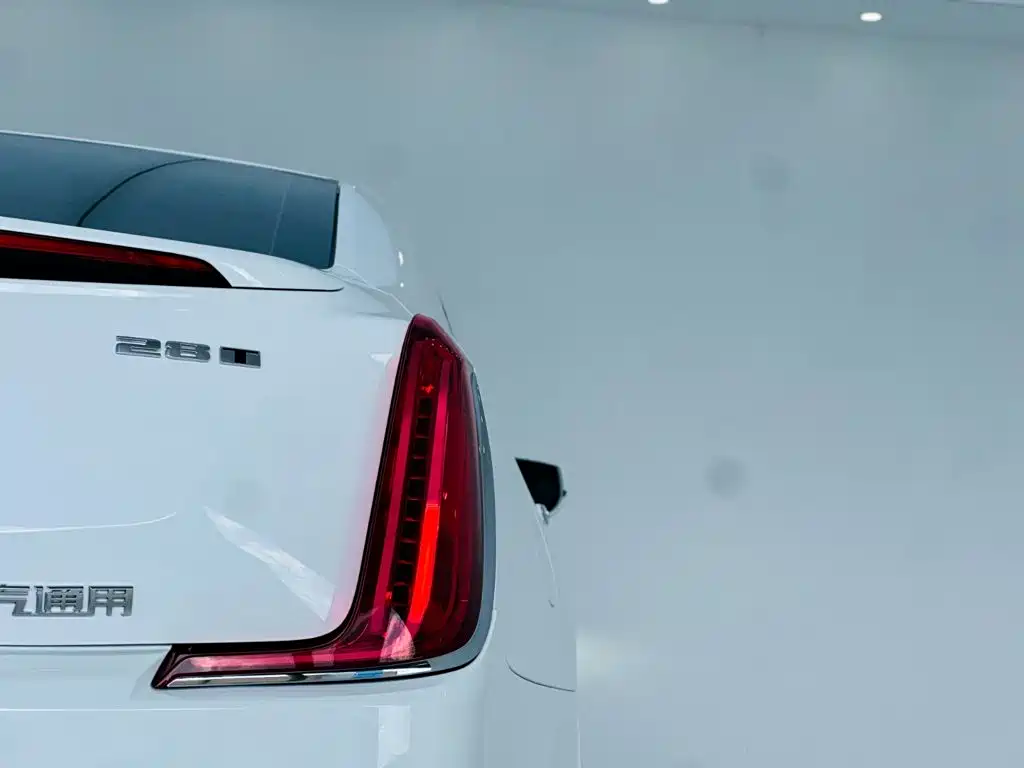 صورة 11 - Cadillac XTS